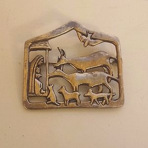 Manger pin brooch sterling MFA